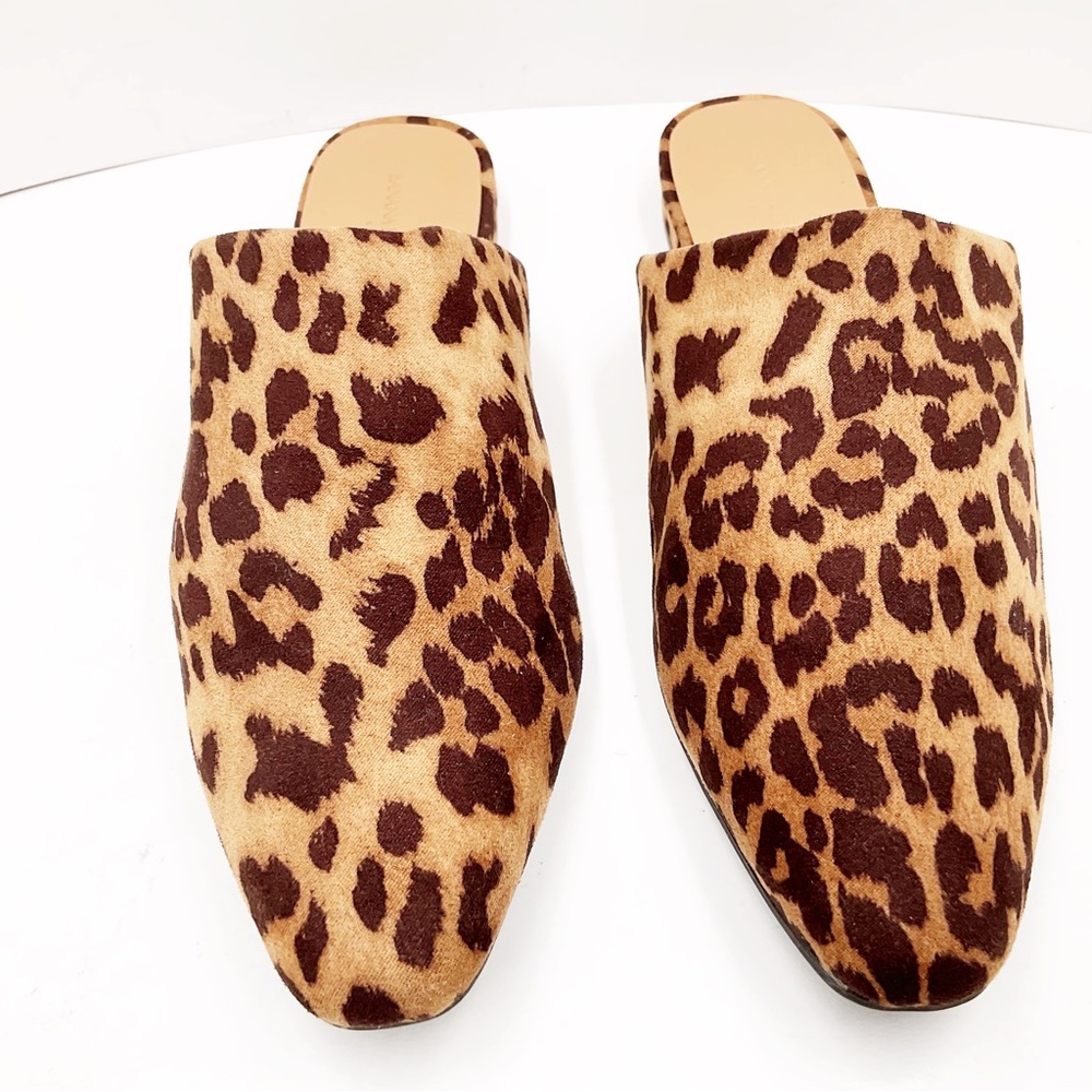{Banana Republic} Cheetah Print Mules